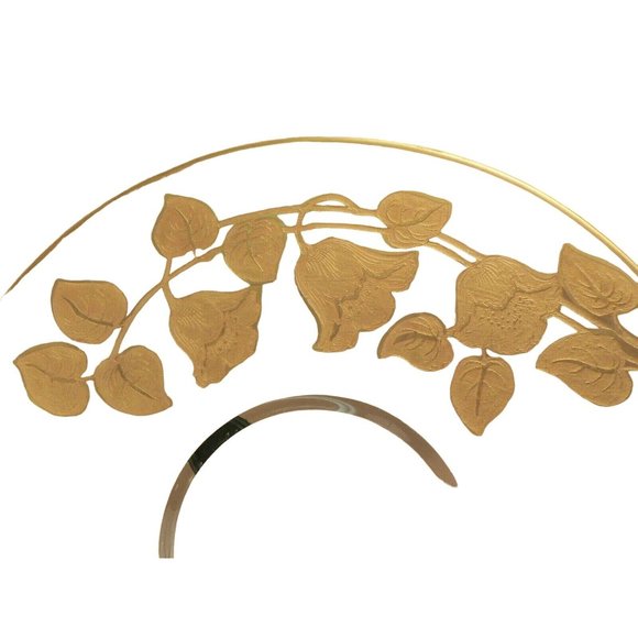 Centerpiece Charger Plate Glass Embossed Floral Border 3-D Effect back glazed - Picture 4 of 9